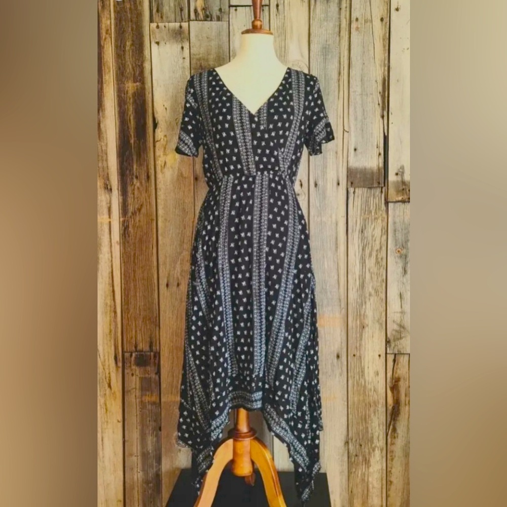 Breastfeeding/ maternity friendly dress